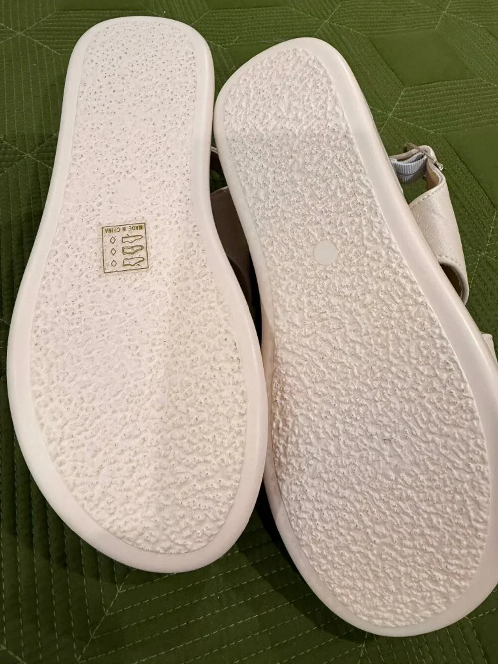 NEW - Ivory Sandals Size 6-6.5